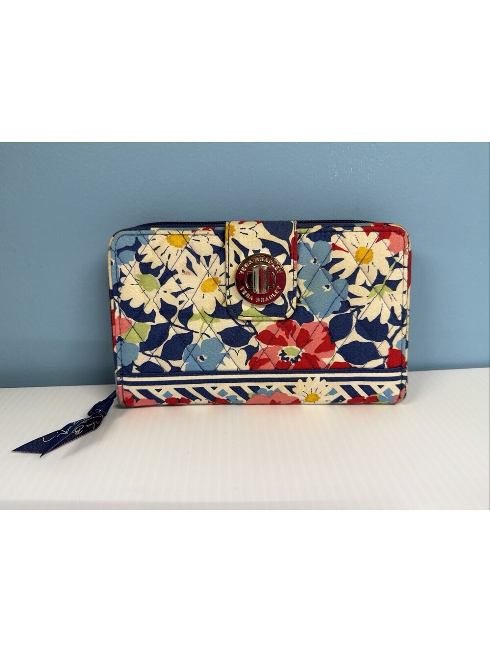 Retired Vera Bradley Turnlock Wallet Summer Cottage Floral Quilted Blue Red